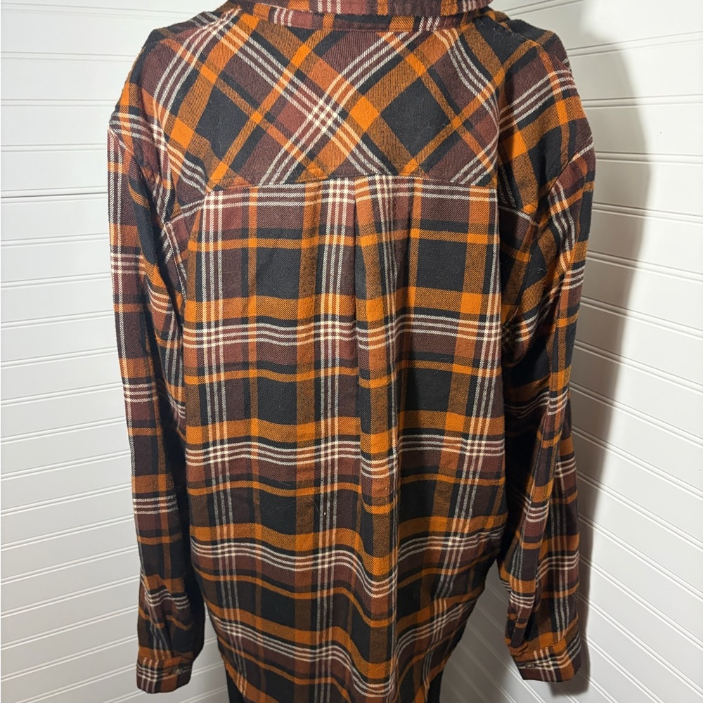 Maurices Women's Boyfriend Brown/Black/ Cream Plaid Button-Down Shirt - Picture 4 of 4